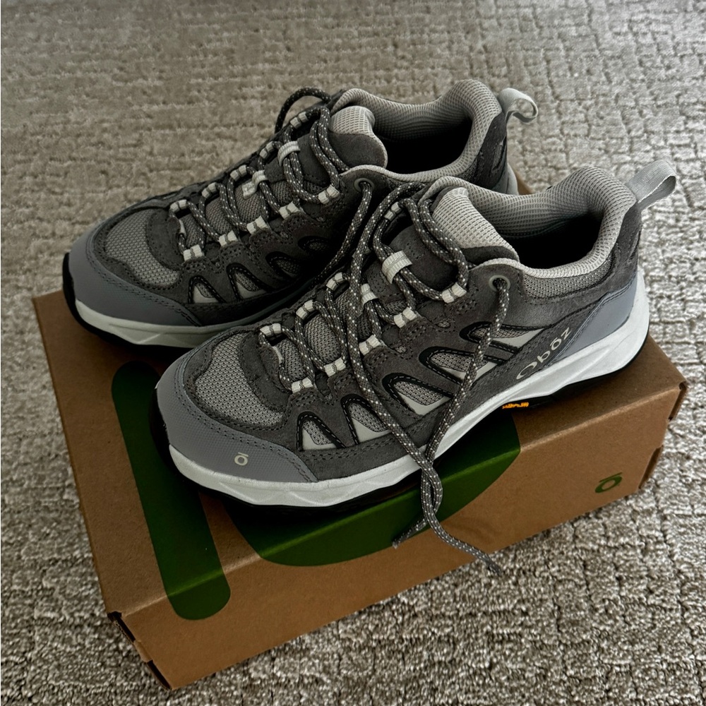 Women's Grey Athletic Trail Sneakers - Lightweight Support